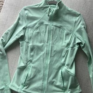 Like green define lululemon jacket